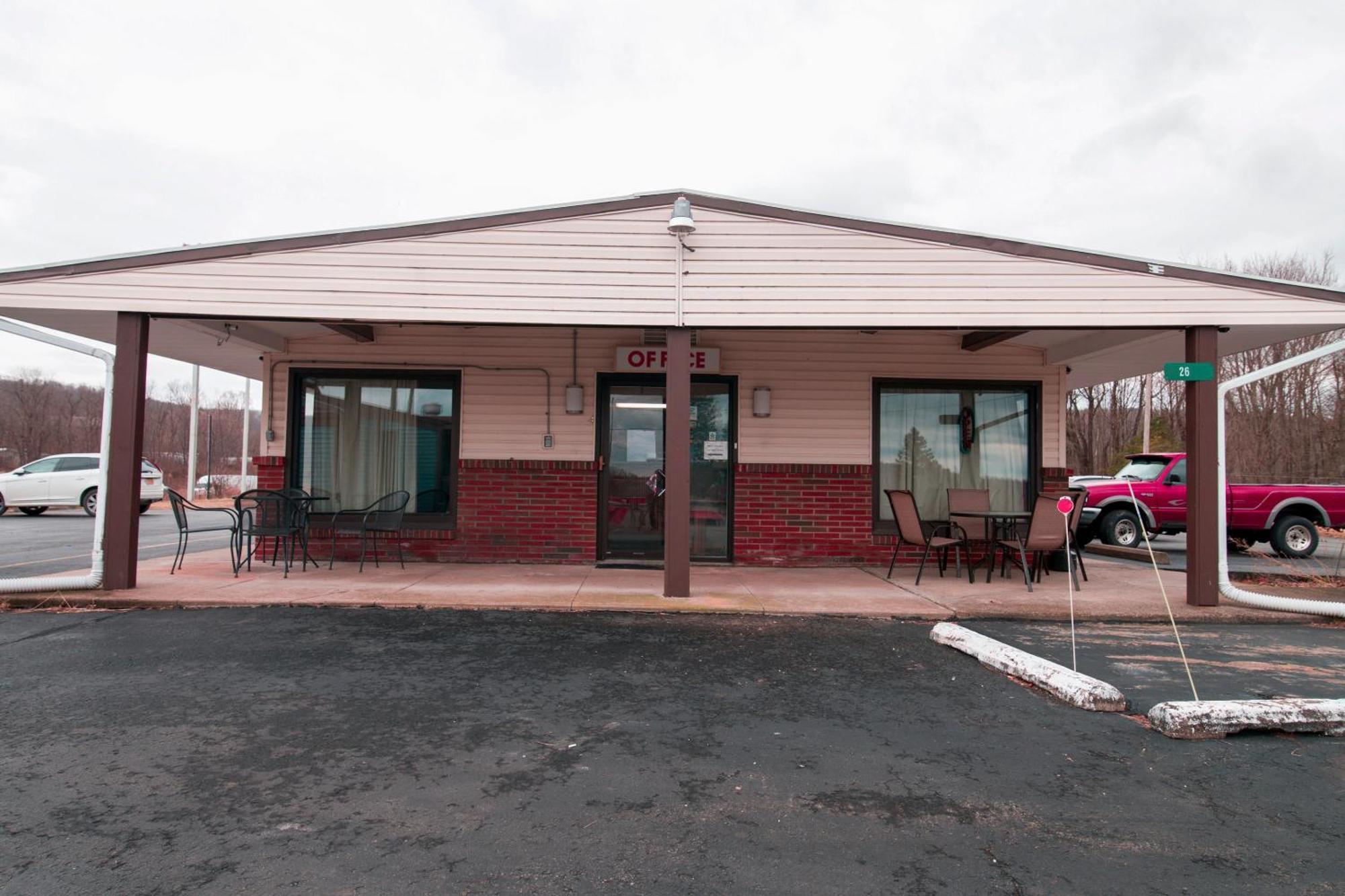 Oyo Hotel Dalton Pa I-81 Craig المظهر الخارجي الصورة